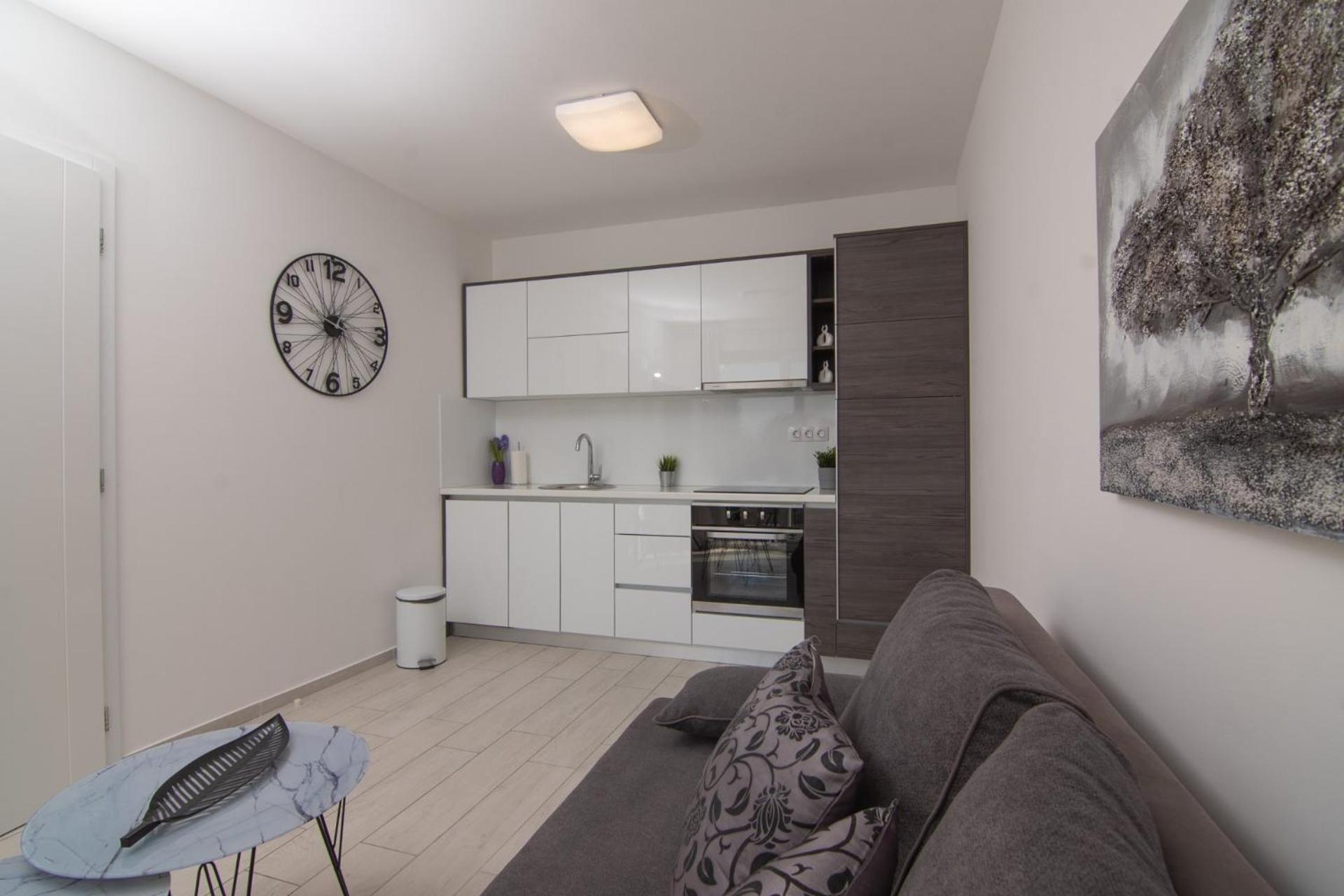 Apartments & Rooms Pool Villas Maris B Novalja Room photo